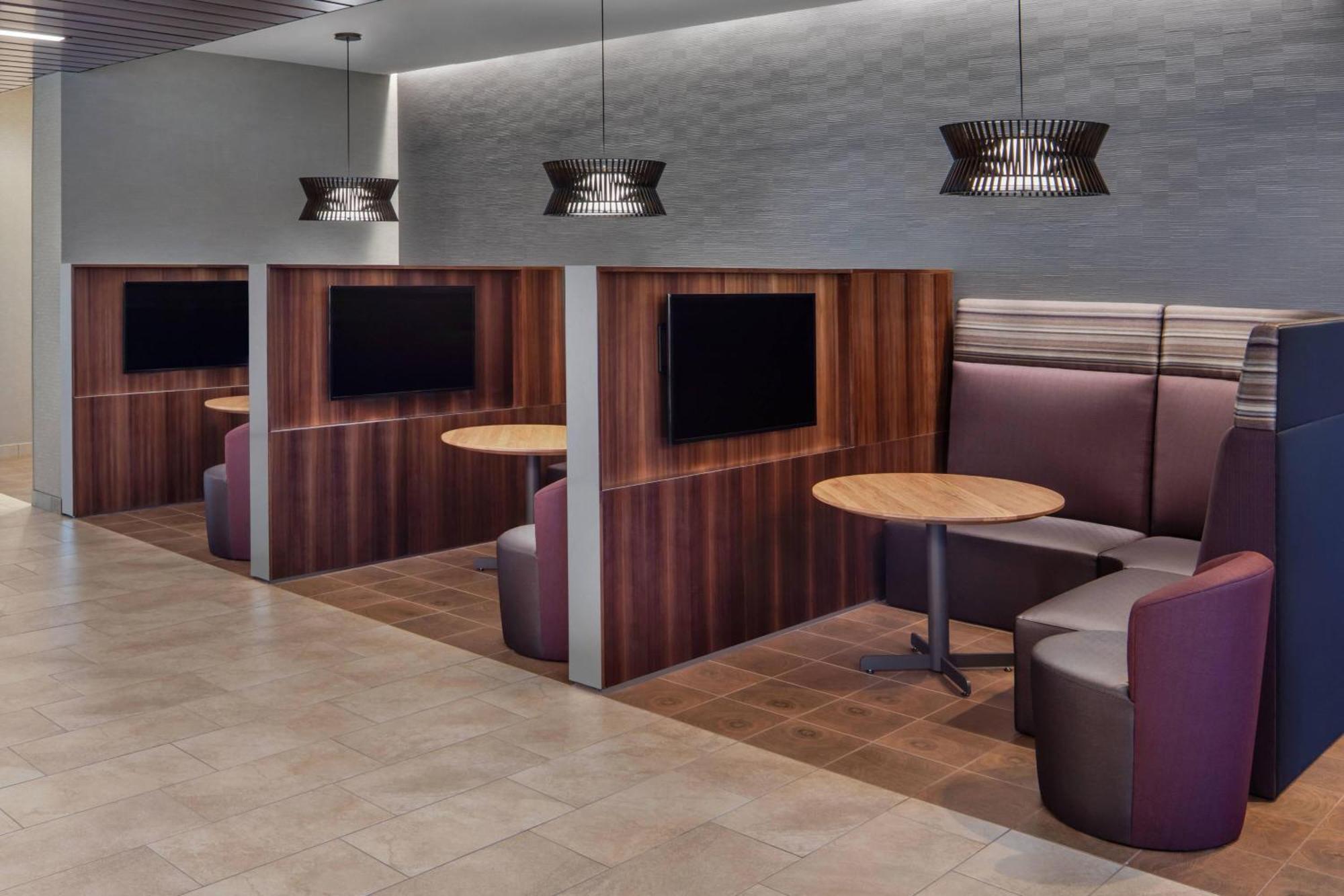 Hotel Courtyard By Marriott Wayne Fairfield Zewnętrze zdjęcie